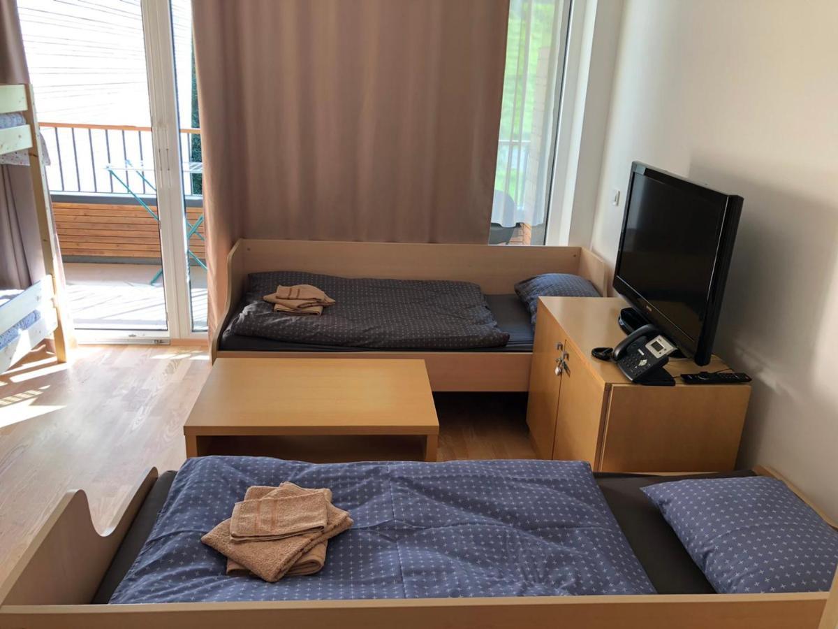 Apartma Runi Pod Zlato Lisico Pekre Екстериор снимка