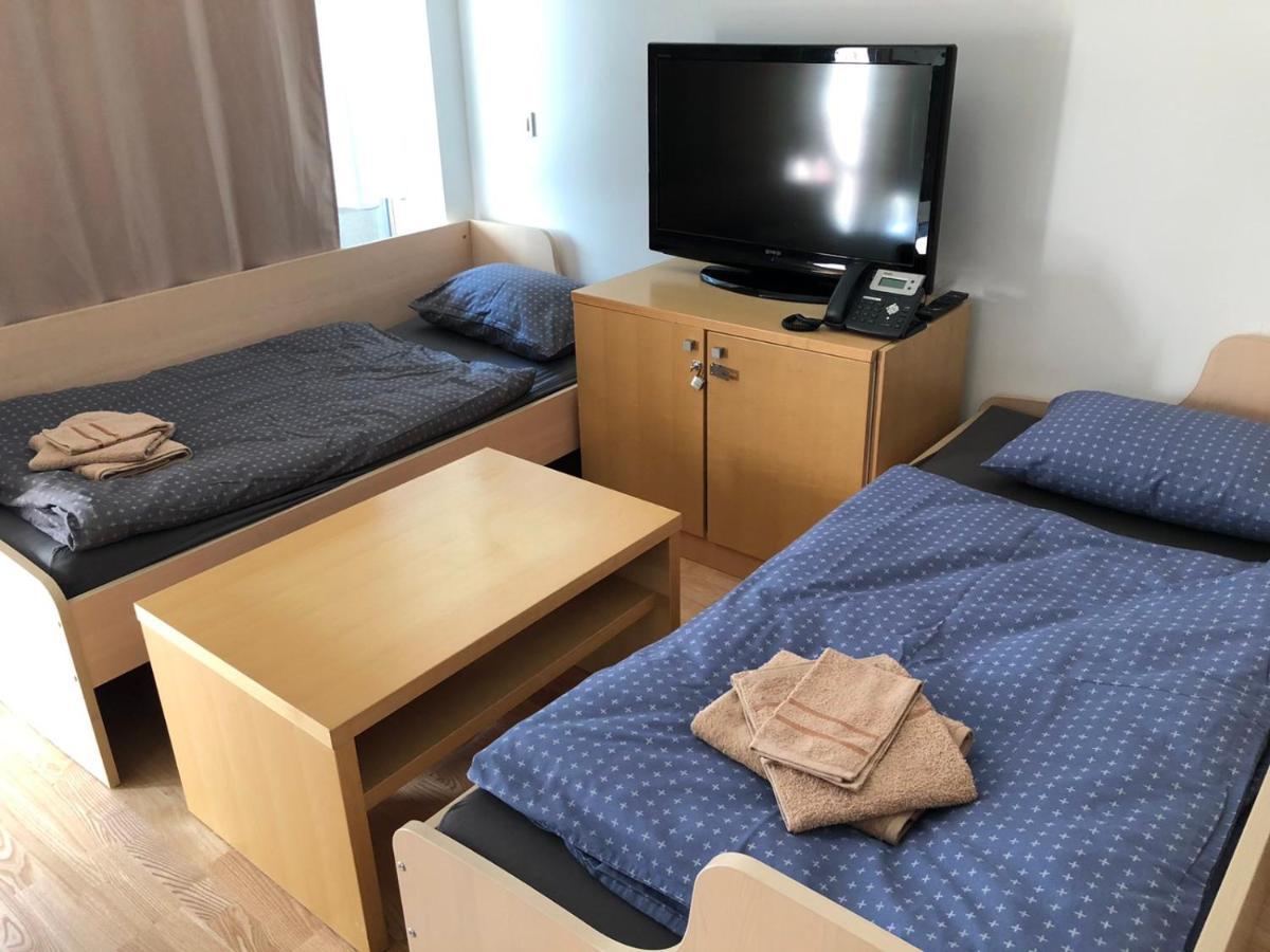 Apartma Runi Pod Zlato Lisico Pekre Екстериор снимка