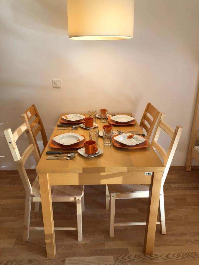 Apartma Runi Pod Zlato Lisico Pekre Екстериор снимка